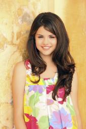 Selena Gomez - S