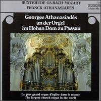 Georges Athanasiadès an der Orgel im Hohen Dom zu Passau von George Athanasiades