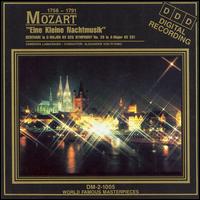 Mozart: Eine kleine Nachtmusik; 4 Divertimentos, K 136-138, K 113 von Various Artists