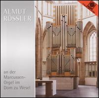 Almut Rössler an der Marcussen-Orgel im Dom zu Wesel von Almut Rossler