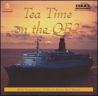 Tea Time on the QE2 von Mela Tenenbaum