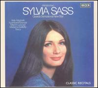 Presenting Sylvia Sass, Opera's Sensational New Star von Sylvia Sass