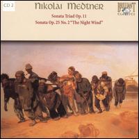 Nikolai Medtner: Sonata Triad Op. 11; Sonata Op. 25 No. 2 von Hamish Milne