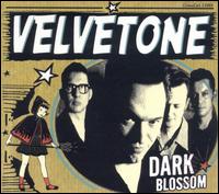 Dark Blossom von Velvetone