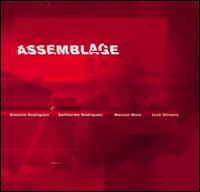 Assemblage von Ernesto Rodrigues