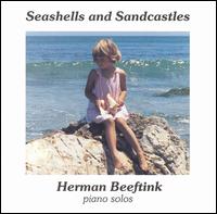 Seashells and Sandcastles von Herman Beeftink