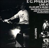 Live at Club Art & Music von T.C. Pfeiler