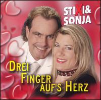Drei Finger Auf's Herz von Stixi & Sonja