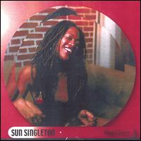Bing Cherry 2.0 von Sun Singleton