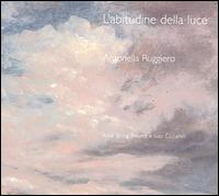 Abitudine Della Luc von Antonella Ruggiero