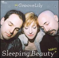 Sleeping Beauty Wakes von GrooveLily